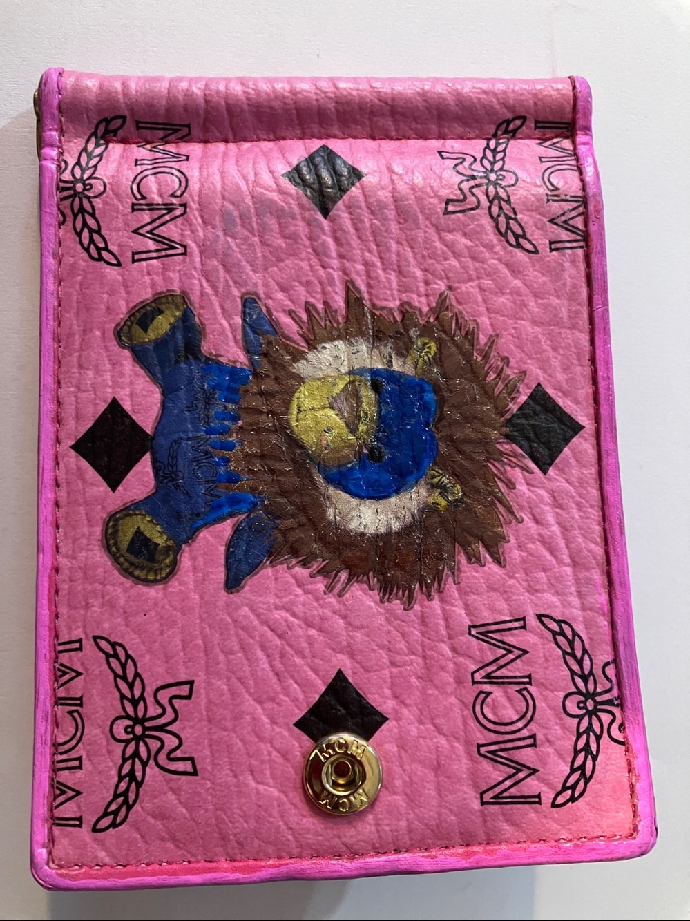 MCM Visetos Lion Motif Money Clip Wallet Pink